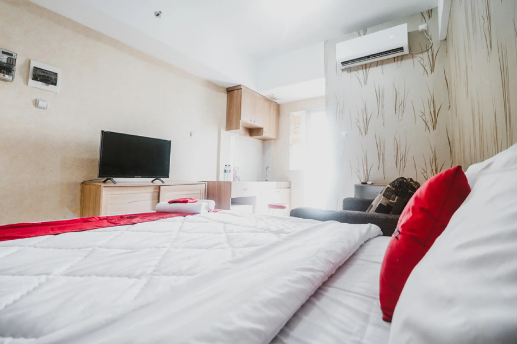 RedLiving Apartemen Green Lake View Ciputat - Pelangi Rooms Tower E