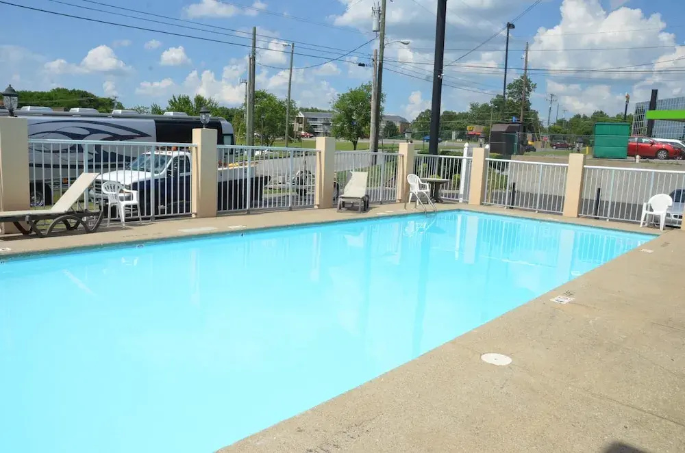 Days Inn Airport Nashville East