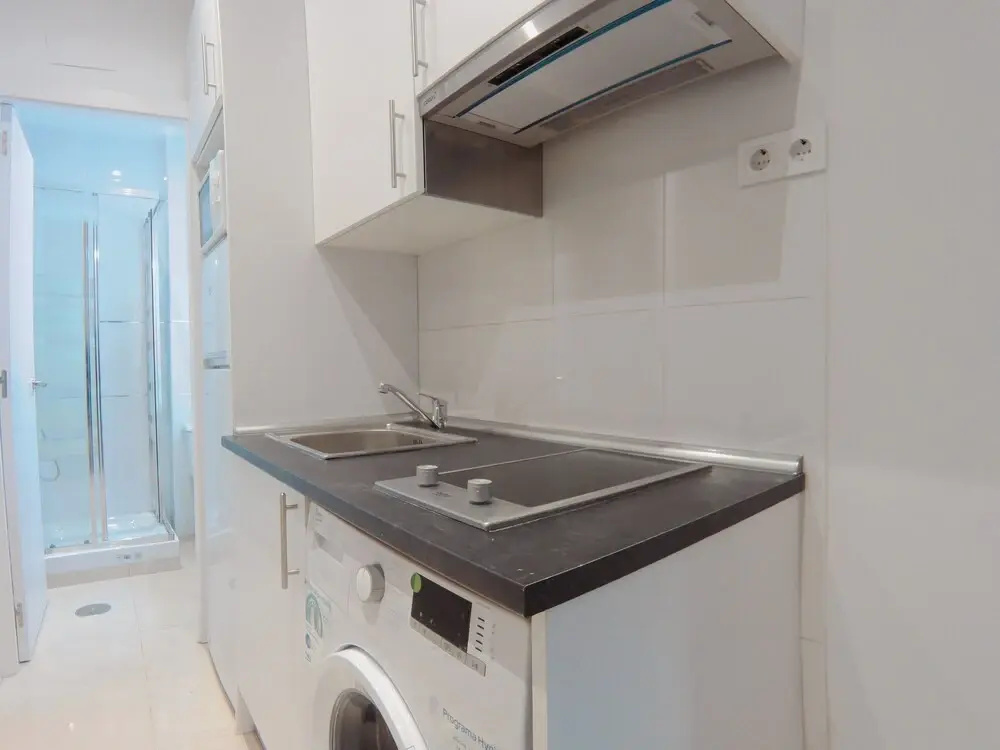 Apartamento interior en bajos cercano al parque Olof Palme AP2