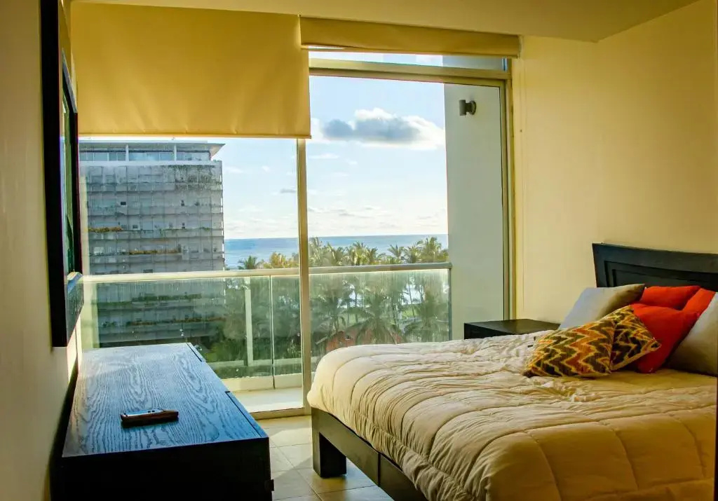 Beach Club, Palapa & Pool 3BR Acapulco