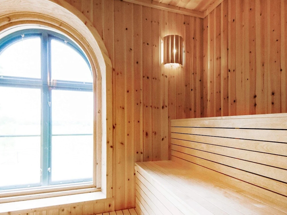 15 Person Holiday Home in Hjortkvarn-by Traum