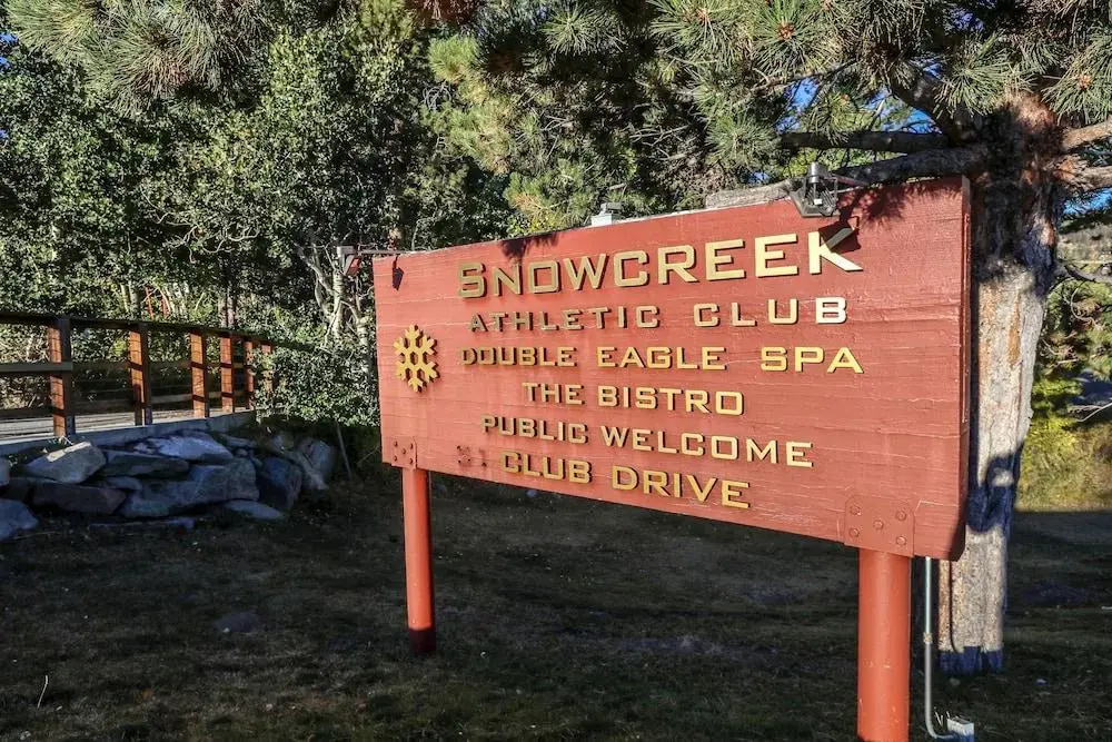 Crestview 25 Convenient Location near the Village and Lifts, Pet-Friendly by RedAwning