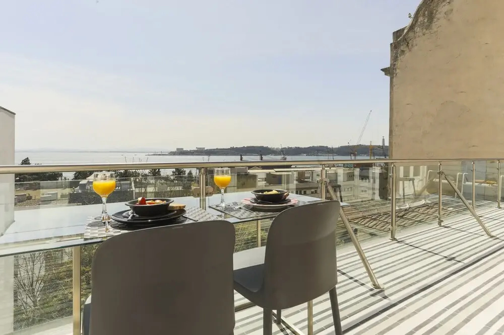 Santos Apartments by Linc