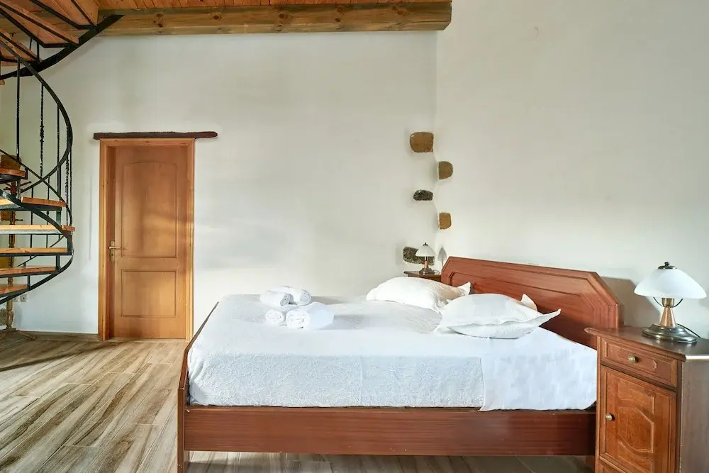 Achilleas Apartments with Sea View