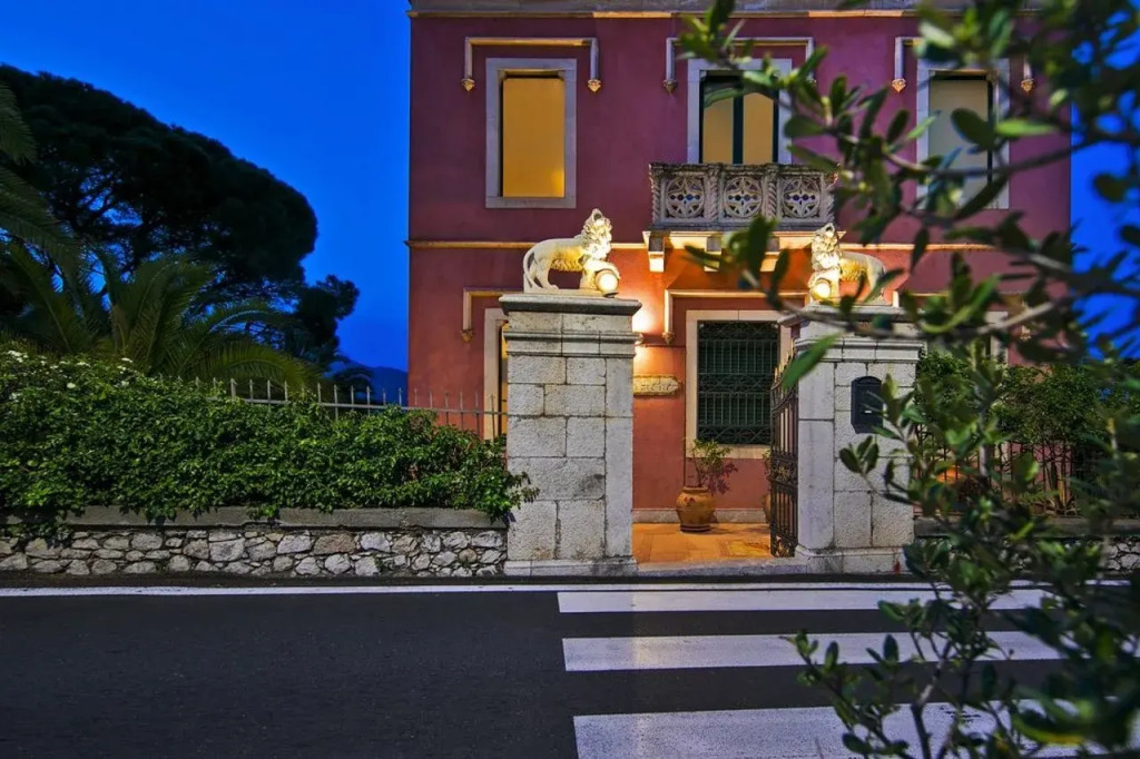 Hotel "La Pensione Svizzera"