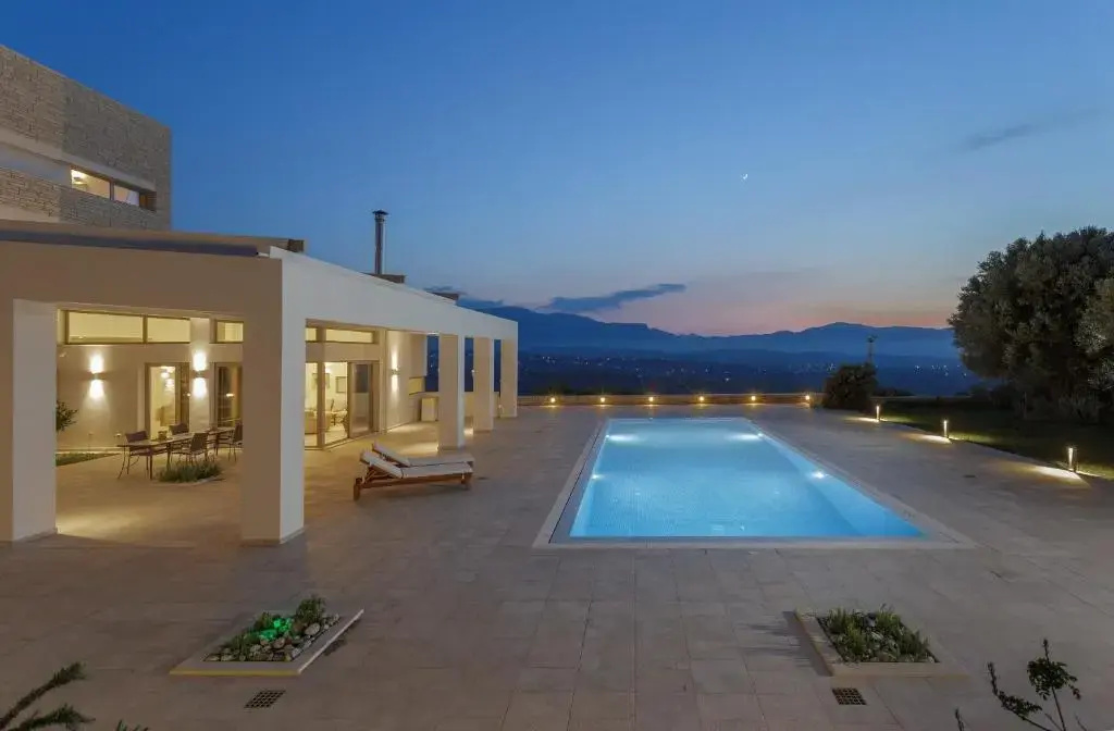 Diktamon Luxury Villa