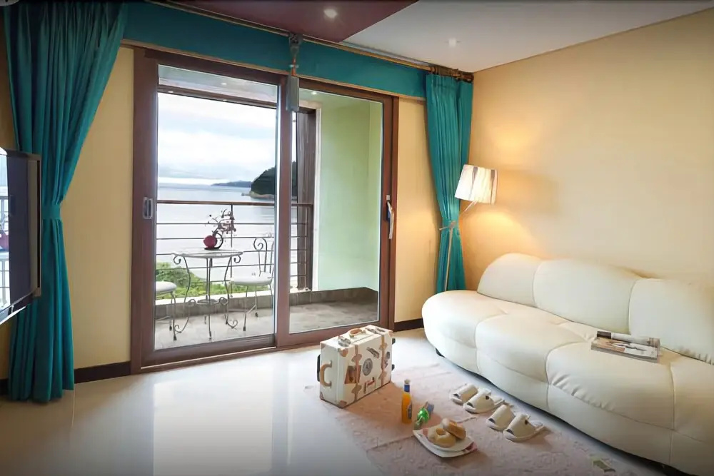 Geoje Theravich A-dong Pension