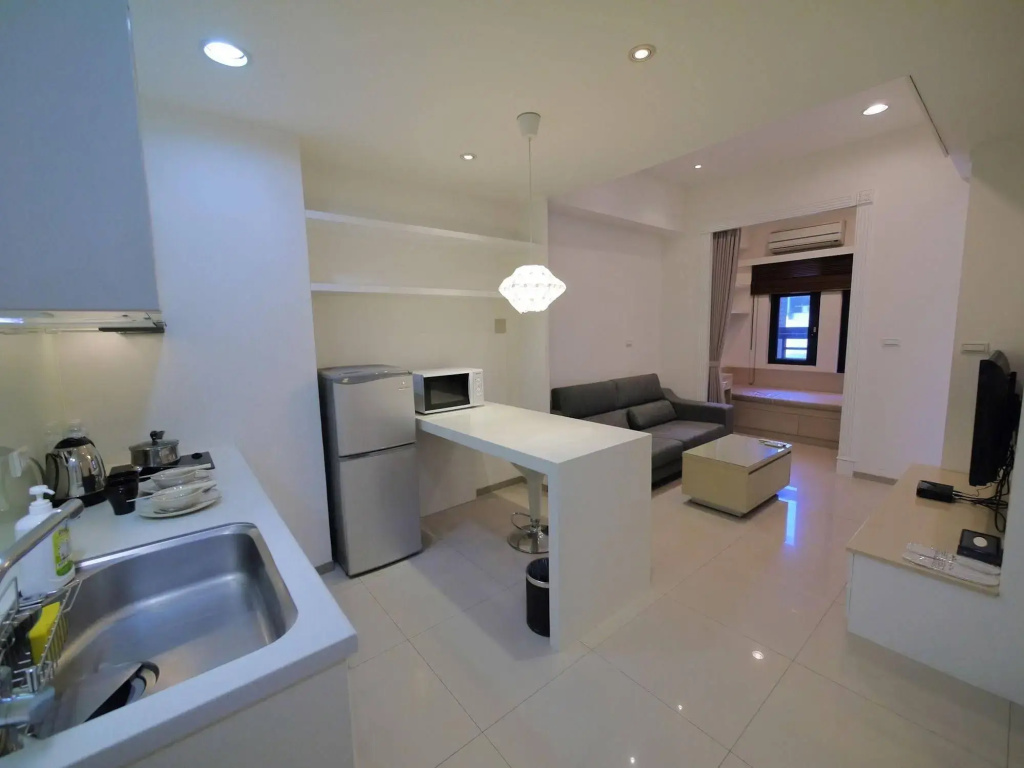 CH Service Apartment