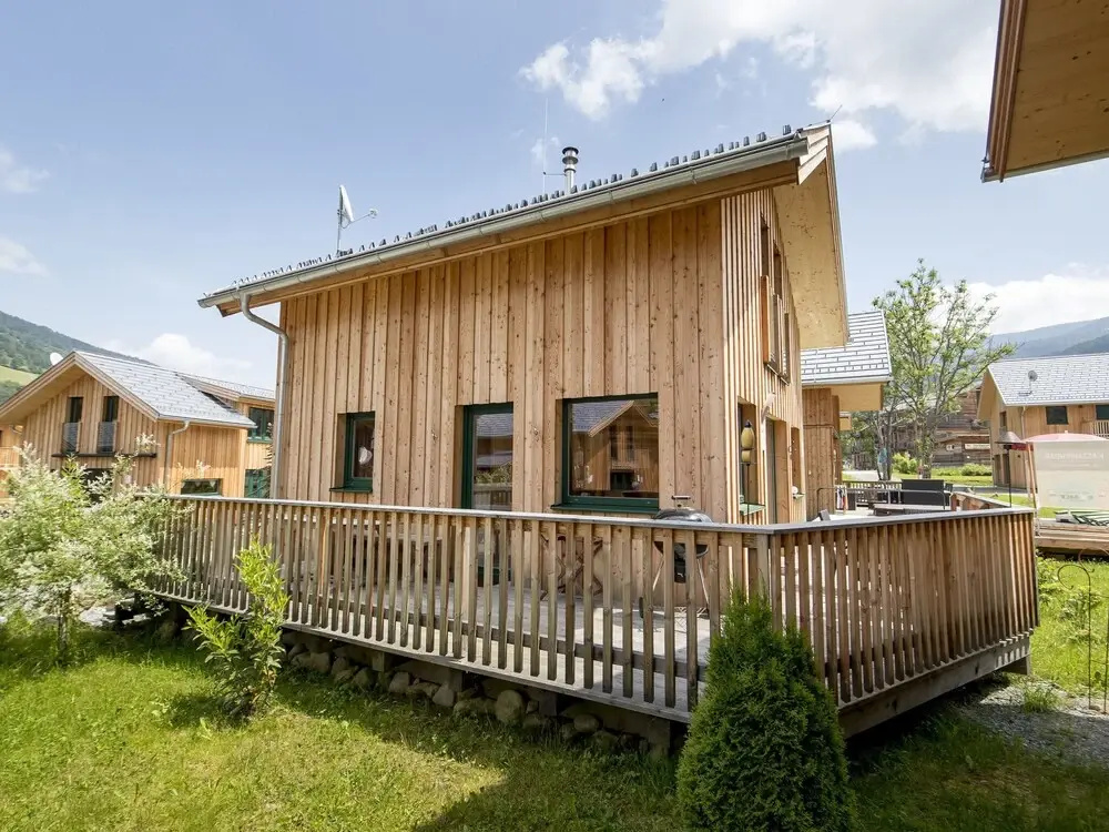 Modern Wooden Chalet in Sankt Georgen ob Murau with Hot Tub
