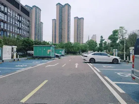 Homeinn Selected Hotel (Changsha Lugu High-tech Zone Leifeng Memorial Hall)
