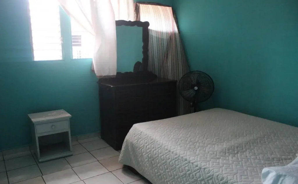 Hostal Guacamayos  Rafting  Backpacker .
