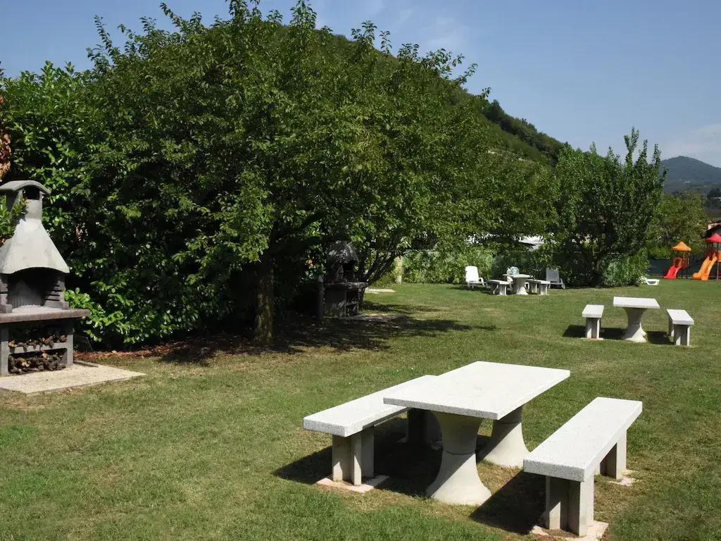 Spacious Apartment in Monticelli Brusati with Pool