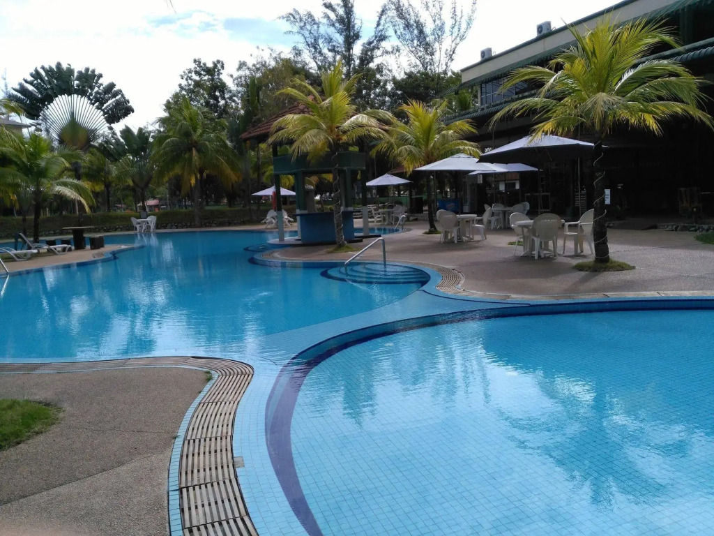 Teluk Batik Holiday Apartment