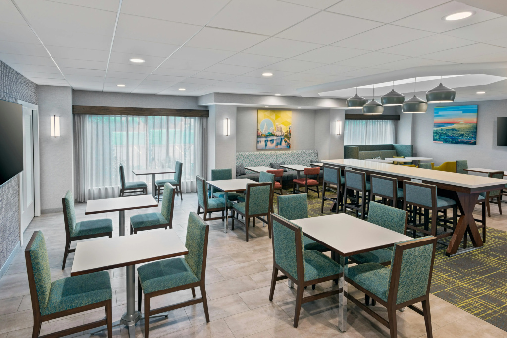 Hampton Inn Coventry-Warwick Area