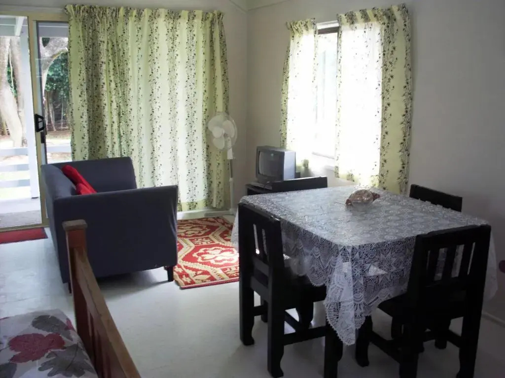 Holty's Hideaway Ha'atafu