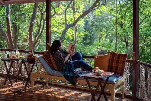 SaffronStays Parsi Manor - 4-BR heritage villa near Charlotte Lake serving authentic Parsi meals