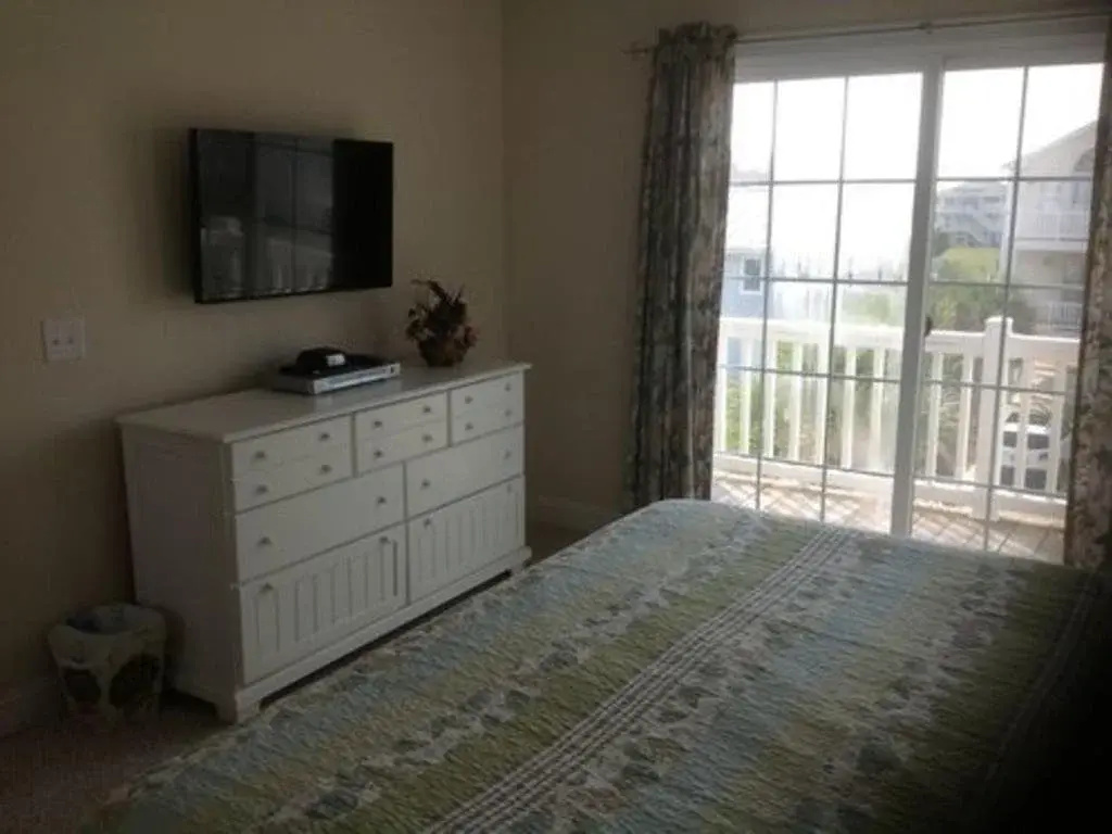 Half and Half - 4 Br Home