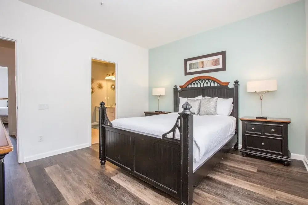 Oasis Escape Townhome 3 Bedroom Condo by Redawning