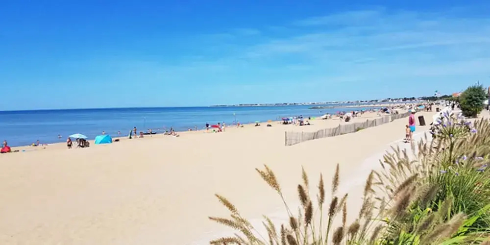 House With 2 Bedrooms in Châtelaillon-plage, With Enclosed Garden and
