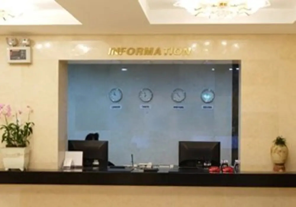 Yes Hotel
