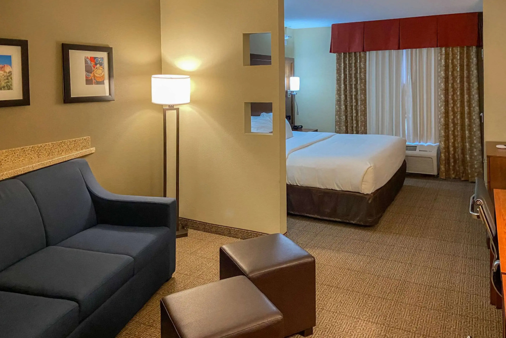 Comfort Suites Gallup East Route 66 and I-40