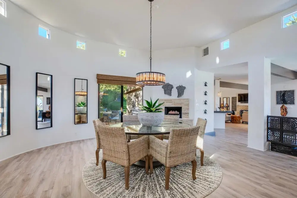 New Listing! All-suite Hilltop W/ Pool, Spa 2 Bedroom Home