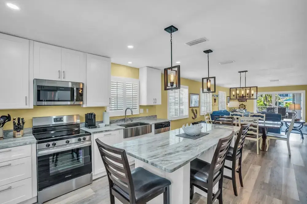 218 Primo Dr - Beach House 3 Bedroom Home by RedAwning