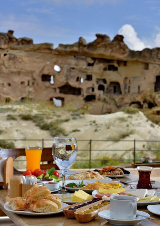 Seki Cave Hotel