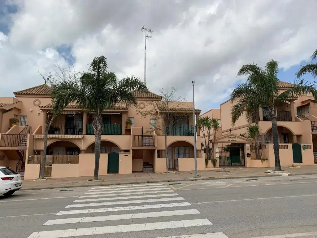 Apartamento Residencial Al Andalus 117, La Barrosa, Chiclana, Incluye parking a unos metros del mar