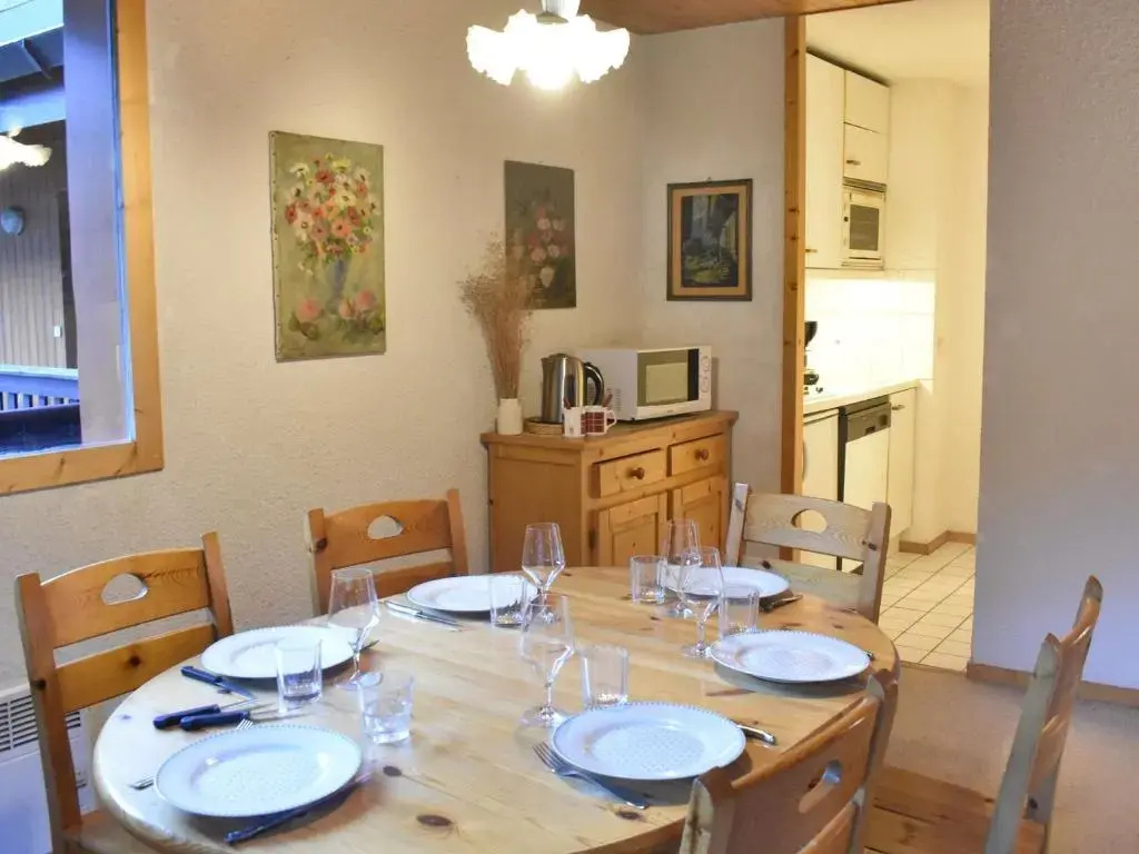 Appartement Méribel, 3 pièces, 6 personnes - FR-1-180-122