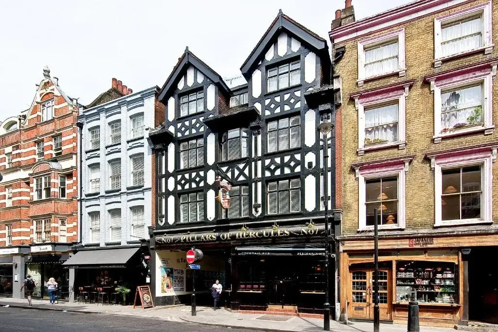 F2 Greek Street by City Living London