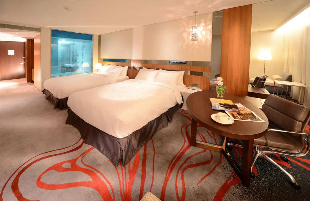 FleurLis Hotel