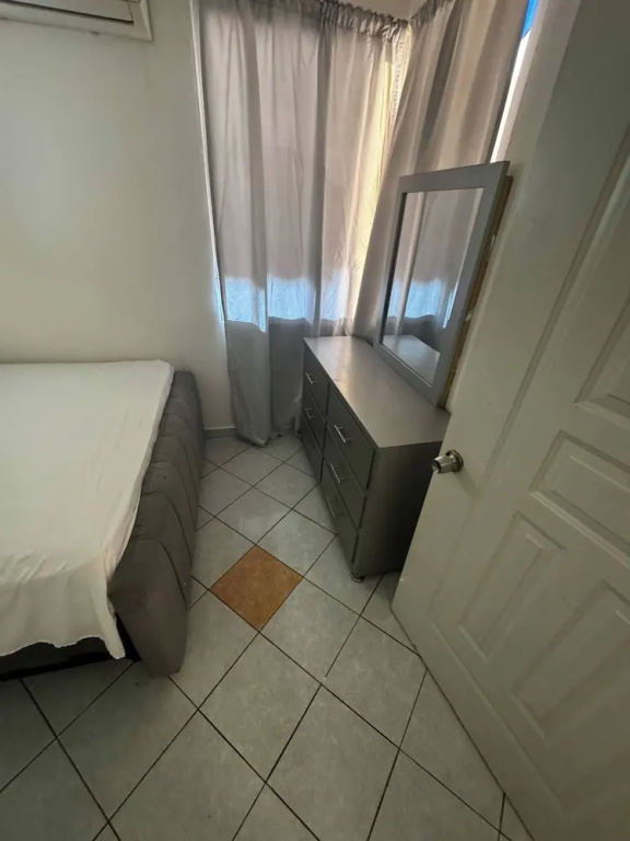 Condo Bien Situé 3 Minutes a Pied de la Plage 202