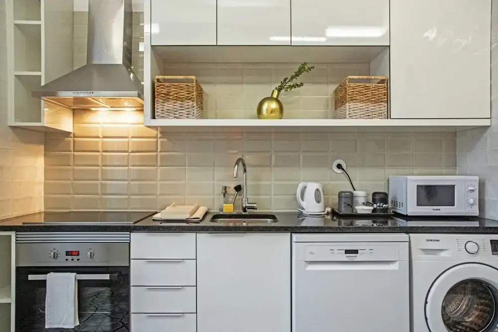 Colourful and Tasteful 2bedroom Apartment in Graça
