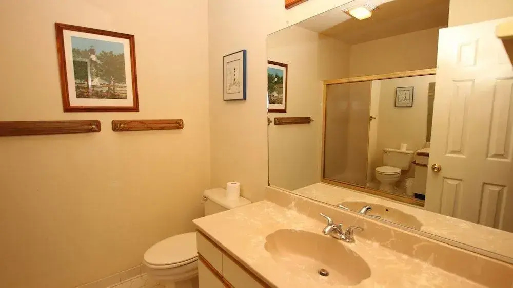Captains Quarters - 5 Br Home