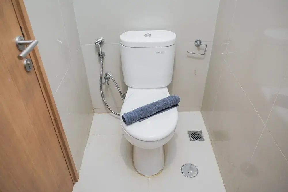 Modern Studio Apartment at Tree Park Cikokol