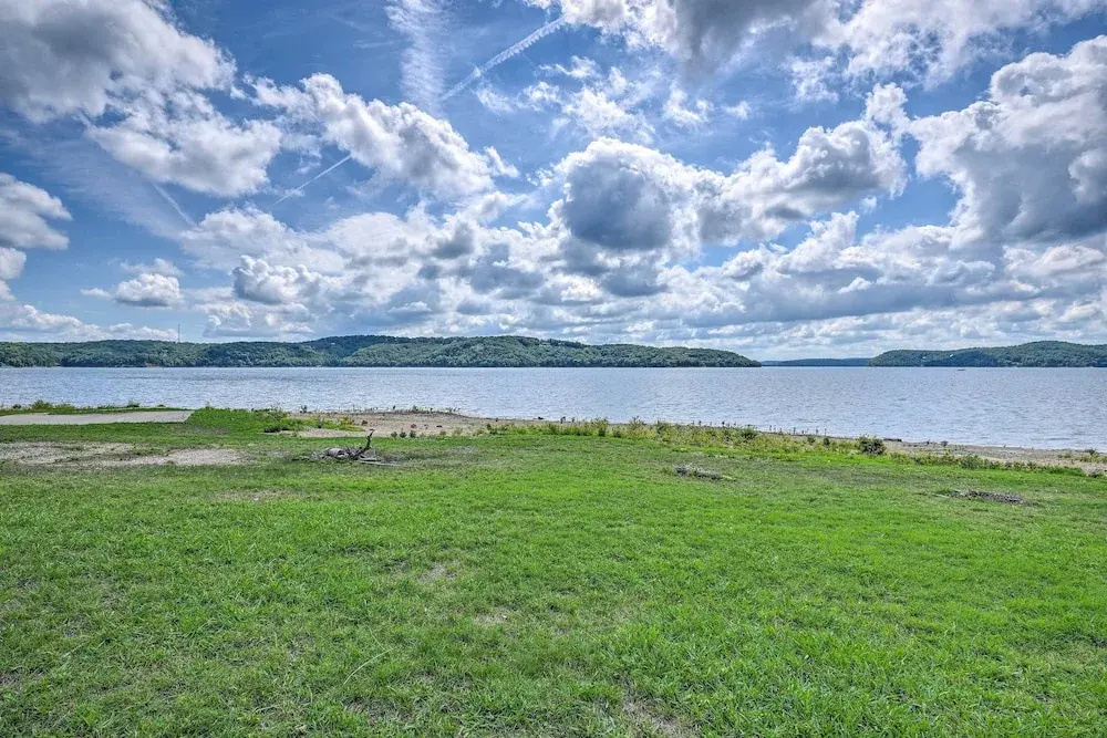 Ozarks Family Retreat w/ Beaver Lake Access!