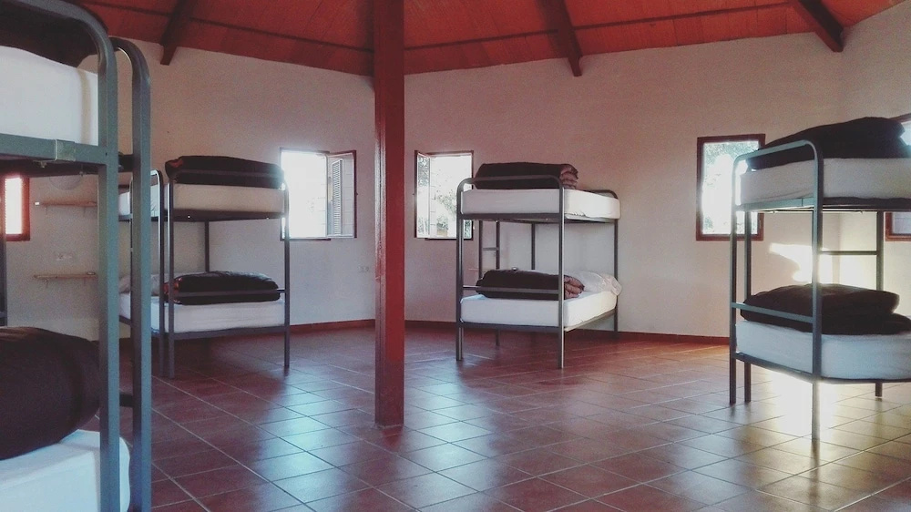 ALBERGUE TURÍSTICO DE CORNALVO