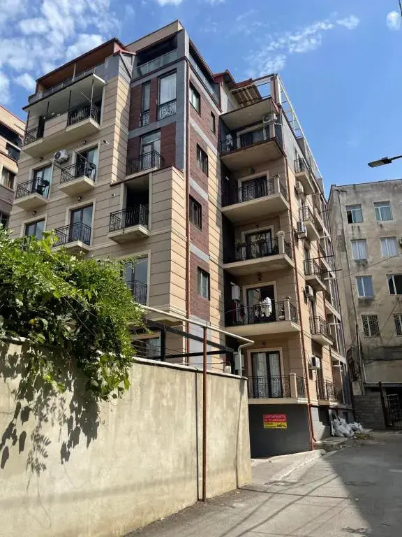 2h komnatnye apartamenty v tsentre Kutaisi