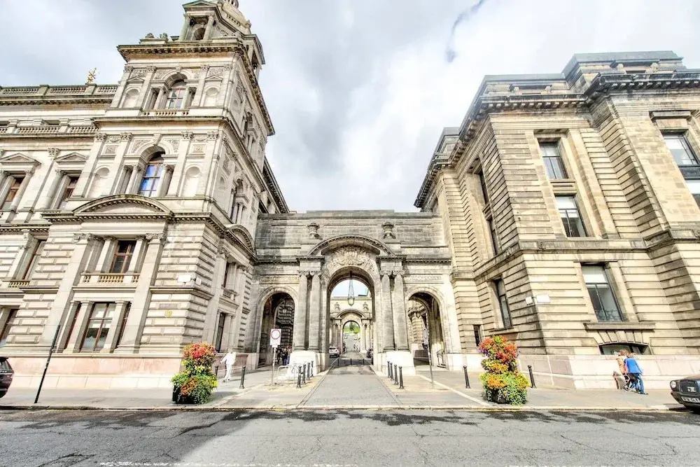 Stunning 2 Bed Apt in Merchant City With Parking