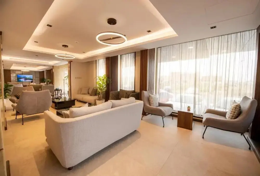 Golden Rose Hotel