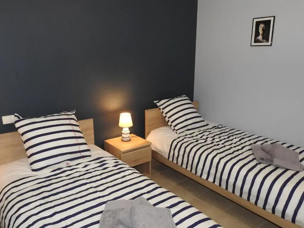 Gite Peigney, 3 pièces, 6 personnes - FR-1-611A-16