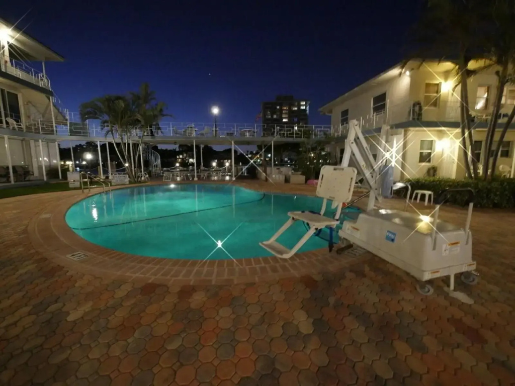 Holiday Isle Yacht Club