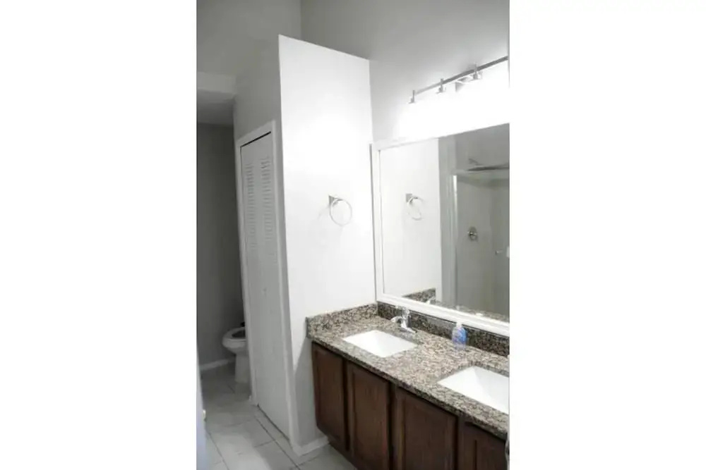 Dorrington · Lake Home With Swimming Pool. Super Clean