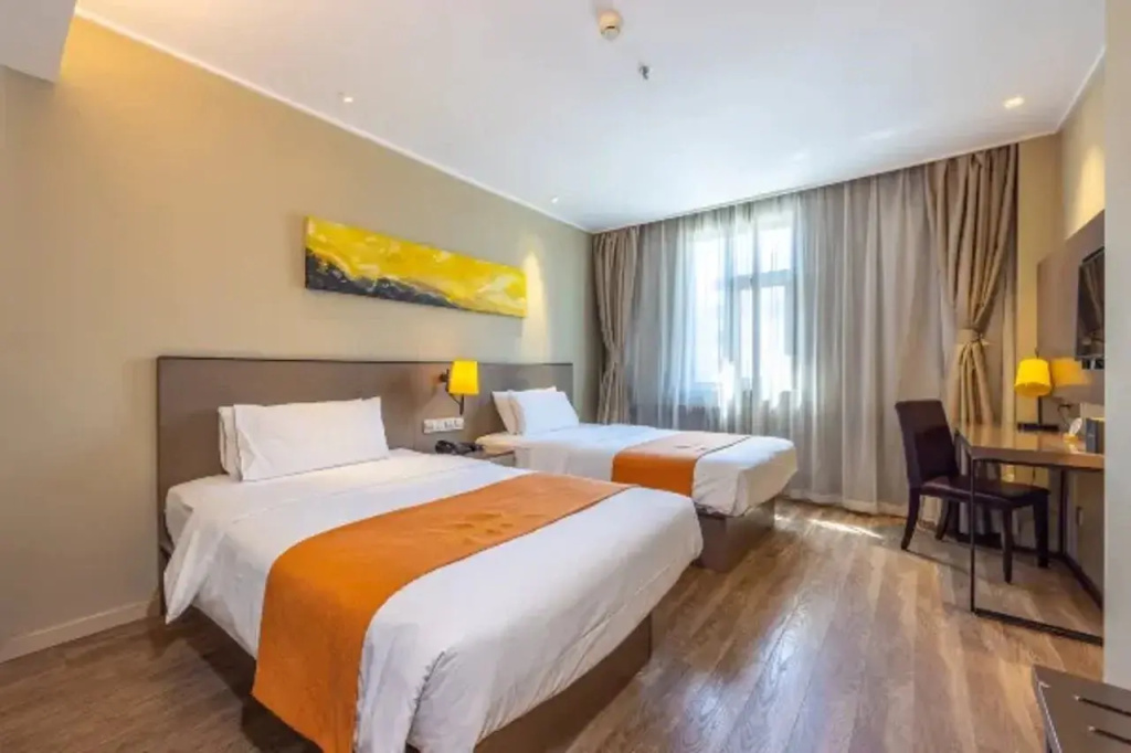 Homeinns Plus Zhangye Road Lanzhou Pedestaian