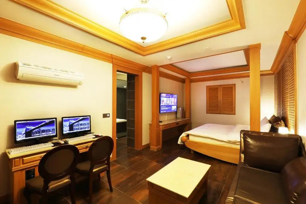 Bucheon SR Hotel