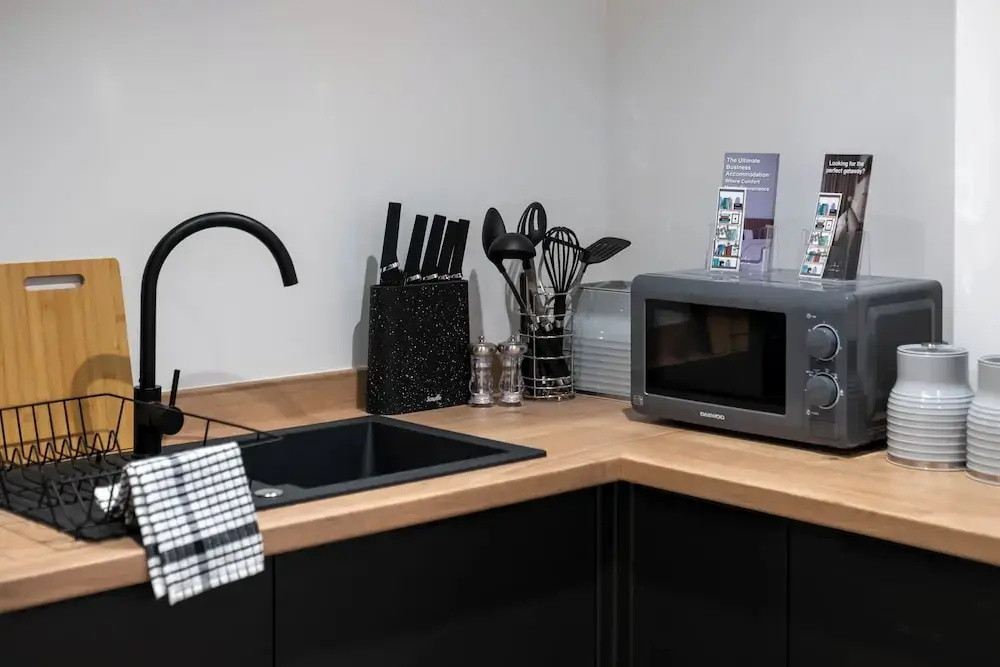 City Point Apartments by Guestz