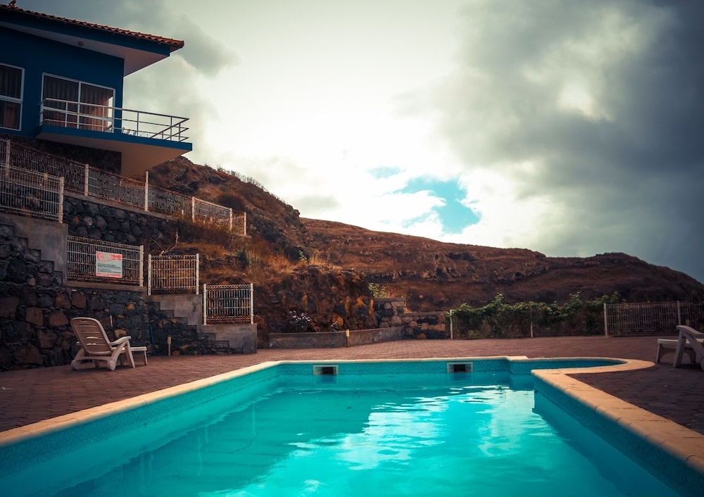 Luatur - Alojamento e Restauração