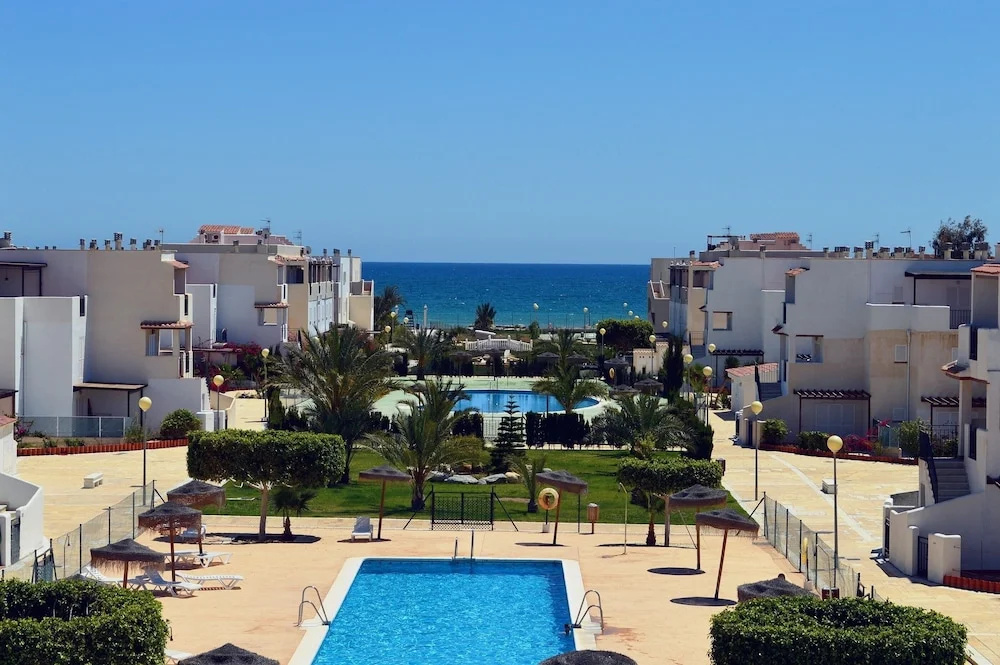 Ground floor apartment in Vera Playa, private patio, south facing
