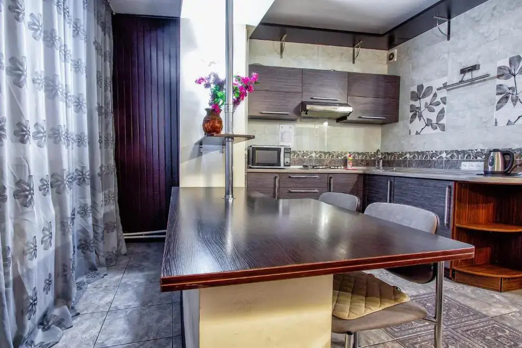 432 Apartamenty v samom tsentre Otlichno podhodjat dlja komandirovannyh i turistov